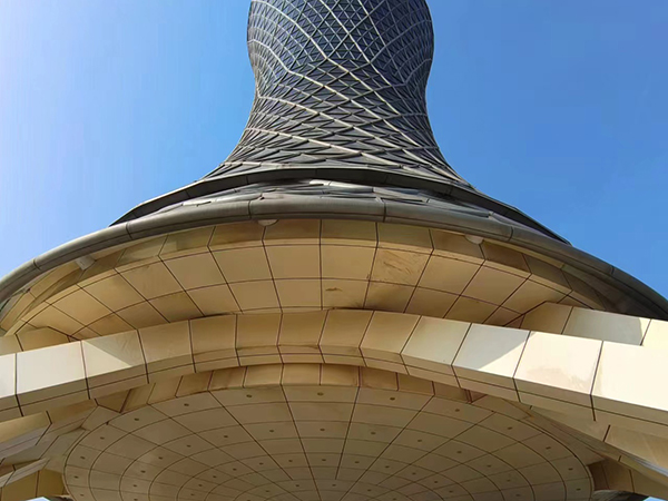 烟台福莱山景观塔玻璃施工 (5).jpg