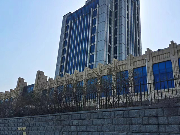 烟台恒丰银行培训中心玻璃、铝板、石材施工 (3).jpg