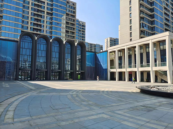 烟台万科翡翠长安玻璃、铝板、石材施工 (3).jpg